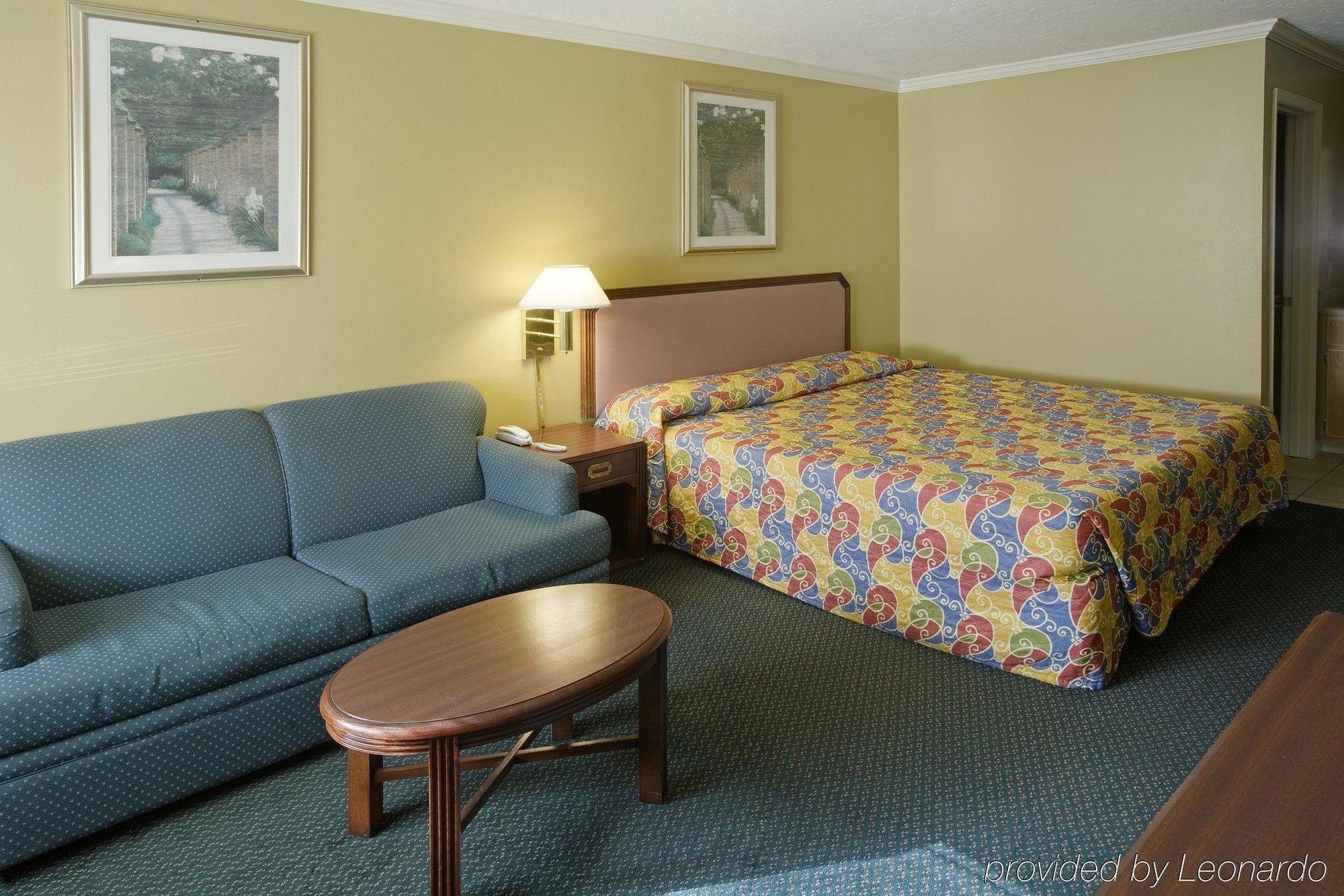 Super 8 By Wyndham Picayune Room photo